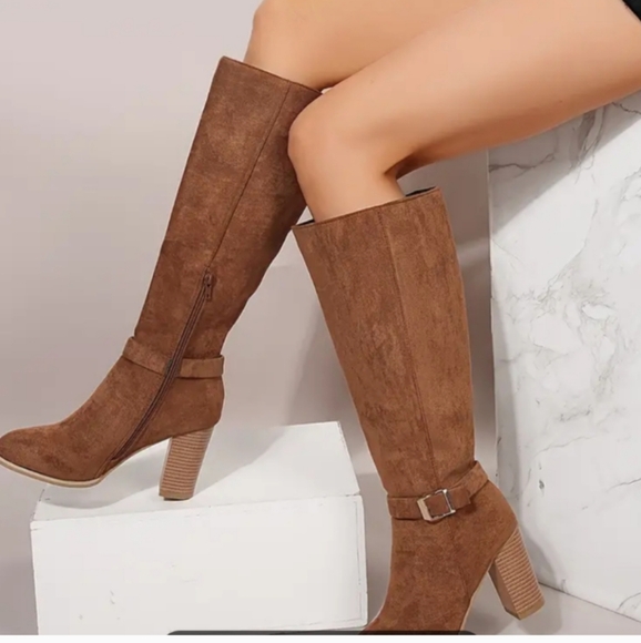 Elegant Brown Knee-High Boots - Picture 2 of 2